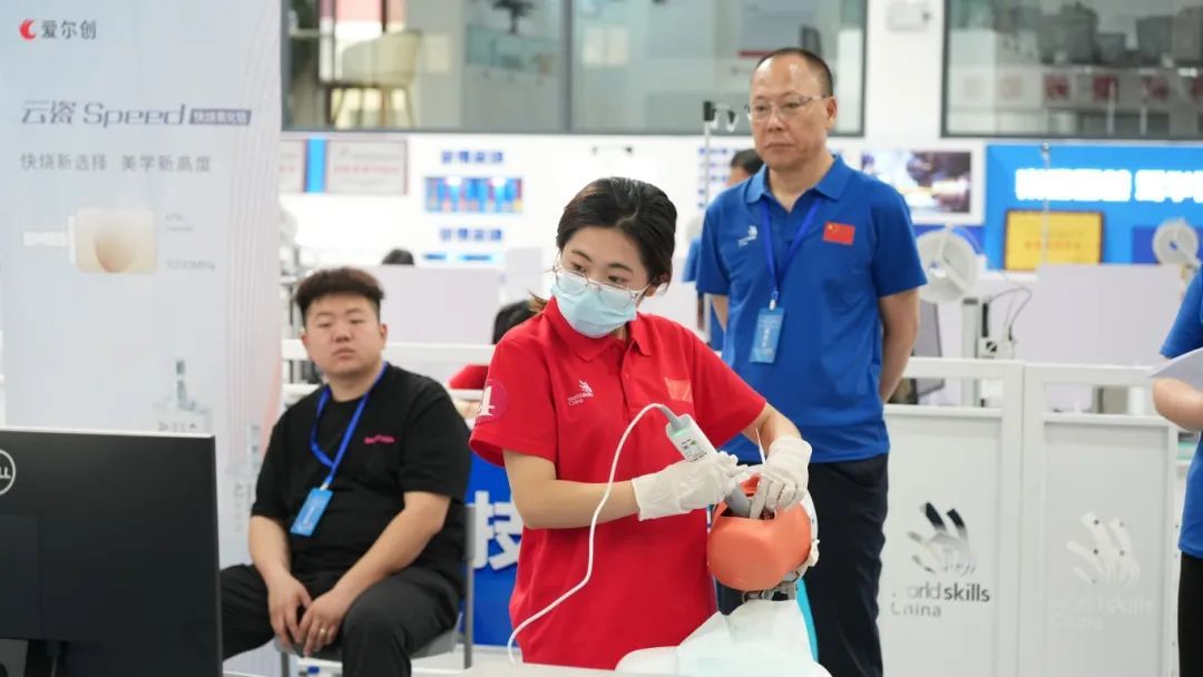 以賽促學展風采 技能報國正當時——中華人民共和國職業(yè)技能大賽吉林省選拔賽在長春科技學院開賽